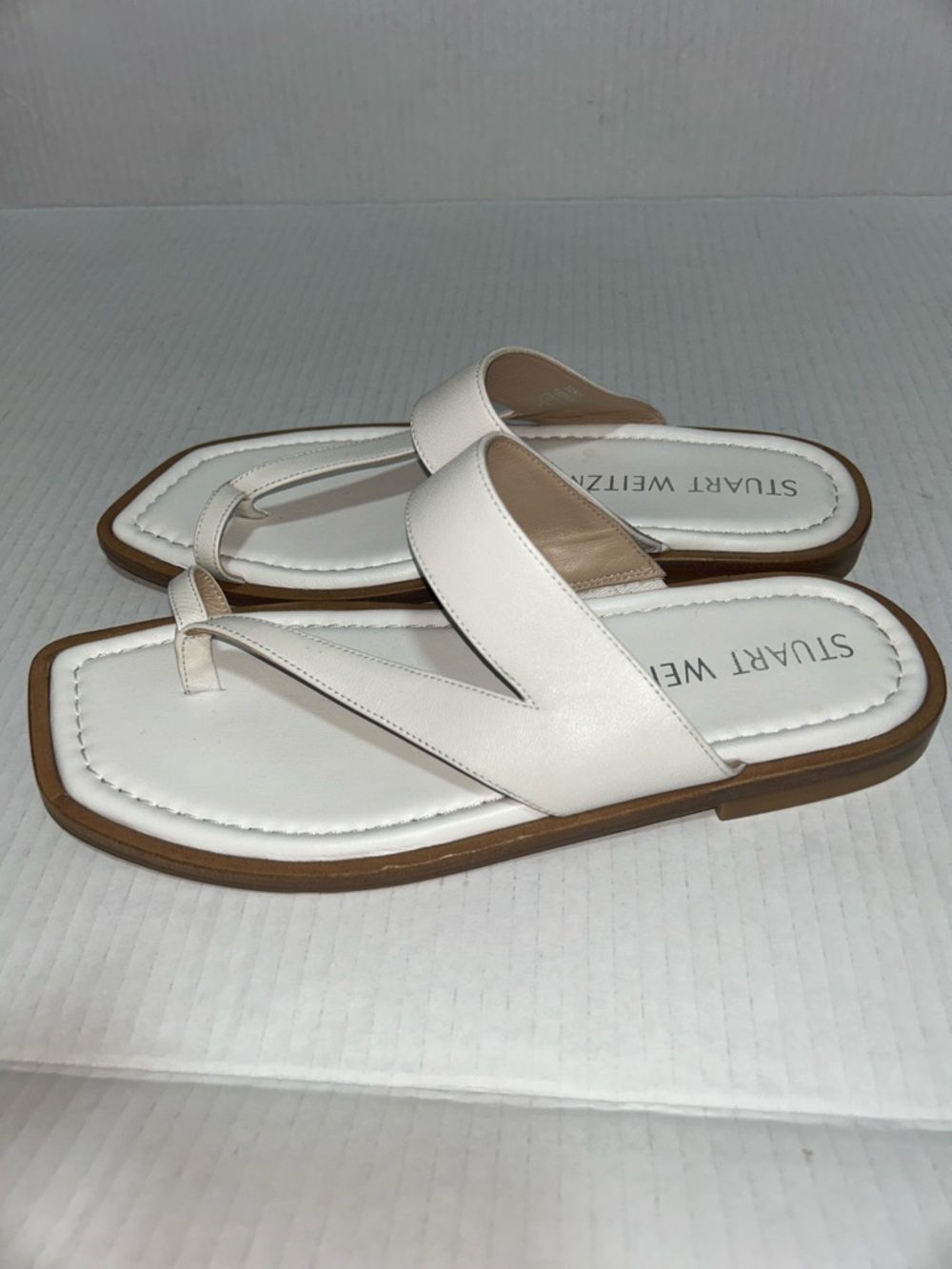 Stuart Weitzman Lyla Women’s White Napa Leather Flat Sandals - Size 9 - Picture 5 of 10